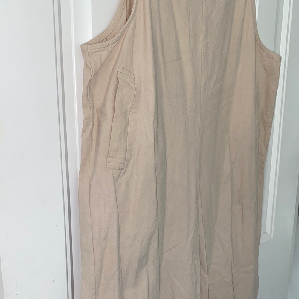 Women's Tan Cropped Wide Leg Jumpsuit size Medium - Picture 4 of 8